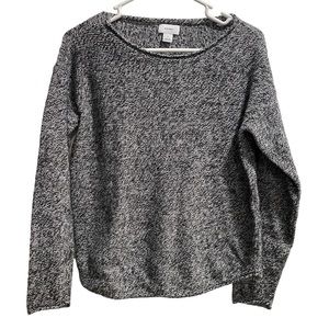Old Navy Black & White Lightweight Sweater,‎ size Medium